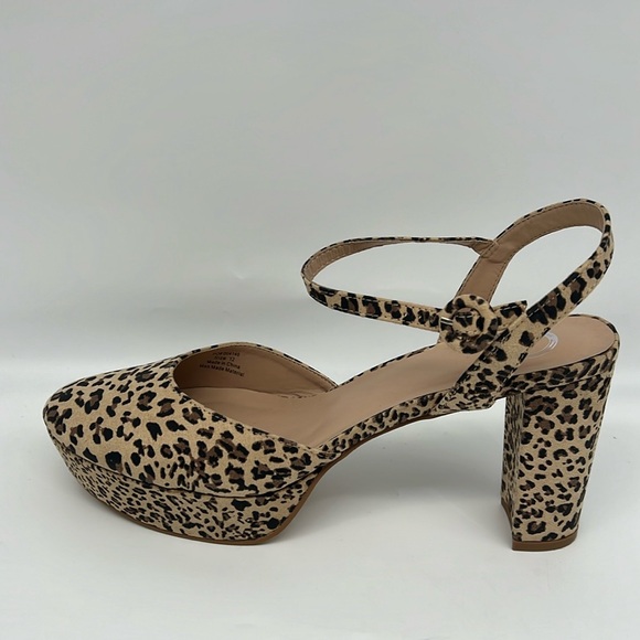 Journee Collection Shoes - Journee Collection Roslynn Leopard Platform High Block Heel Ankle Strap 12M